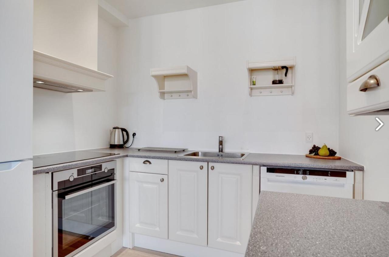 3- Skon Og Lyst Indrettet Apartment